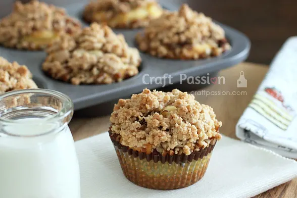 Apple Crumble Muffins