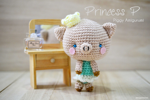 crochet pig amigurumi