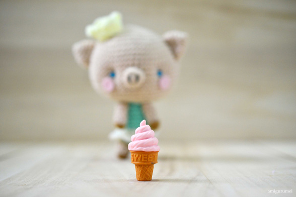 crochet pig amigurumi pattern