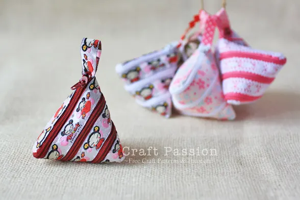ribbon zipper coin purse