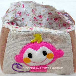 insert lining into purse