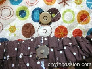 magnet button in tote