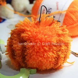 Pom-Pom Pumpkin