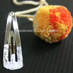 Pom-Pom-hair-Pin-7