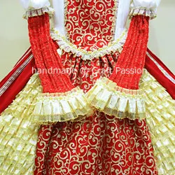 queen gown costume
