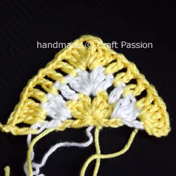 Half Granny Square in Triangle Shape