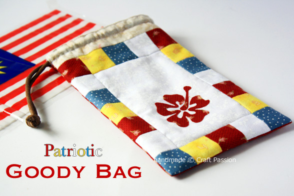 Make a small drawstring bag using this free sewing pattern and tutorial. Customize your own patchwork design by following the instructions.