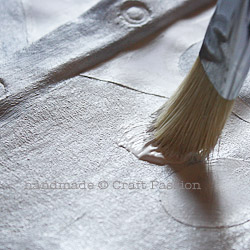 How to make a skeleton costume