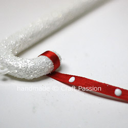 Refurbish Old Christmas Ornament