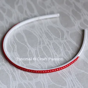 Line ribbon on headband