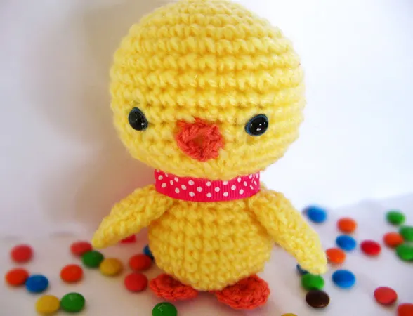 Baby Chick Amigurumi Pattern