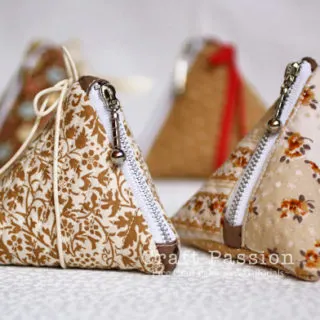 TRIANGLE ZIPPER COIN PURSE SEWING PATTERN