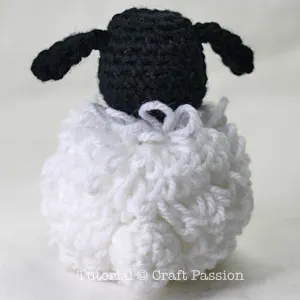 amigurumi attach tail