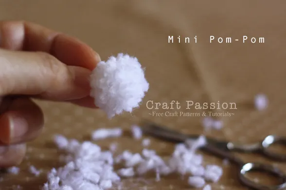 mini pom-pom