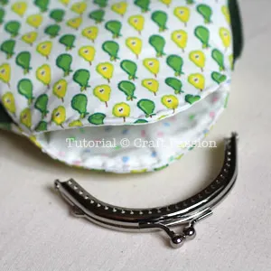 kiss lock purse