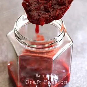 bottle-homecook-strawberry-jam