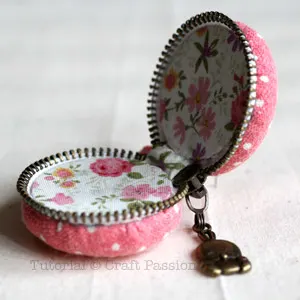 macaron coin purse