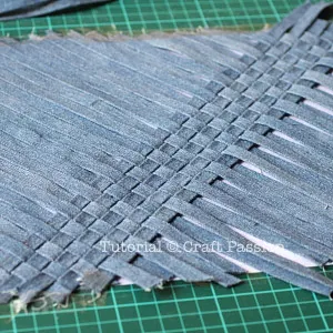 Intrecciato weave