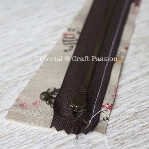 sew zipper gusset