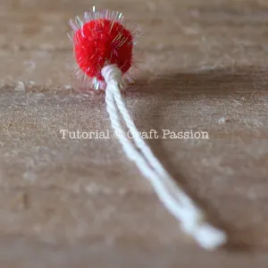 pom pom hang string