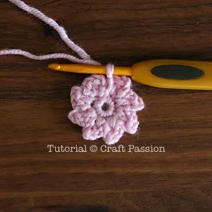 crochet ruffled flower