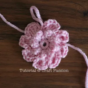 crochet ruffled flower