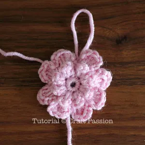 crochet ruffled flower