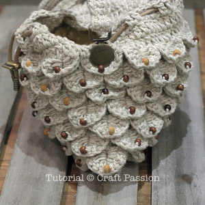 crocodile stitch purse