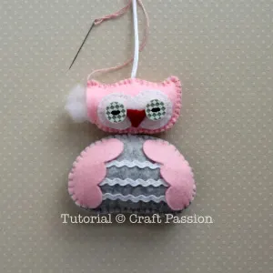 How to sew small owl ornament with felt