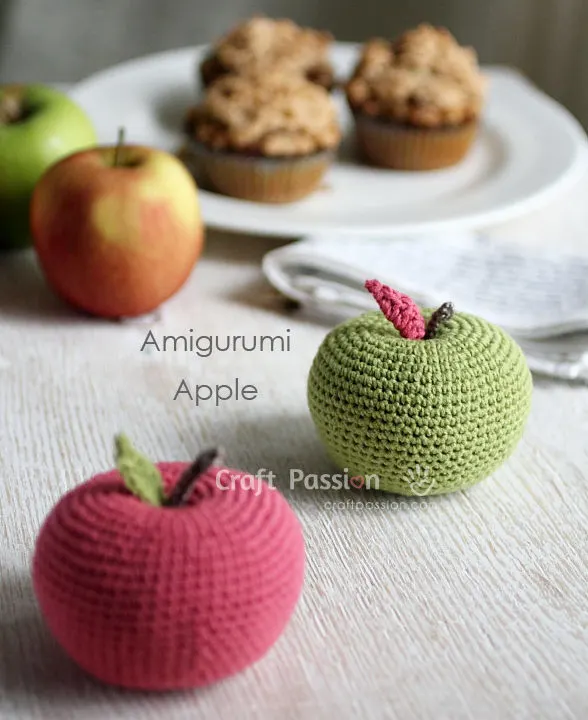 apple amigurumi crochet pattern