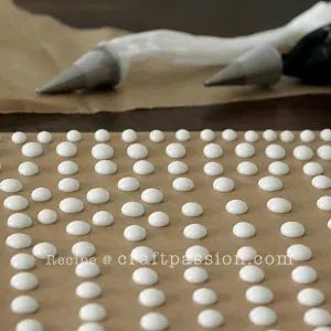 royal icing eye