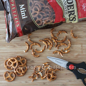 mini pretzers spider legs