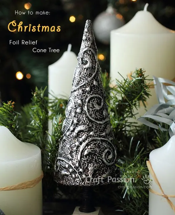 foil relief christmas tree