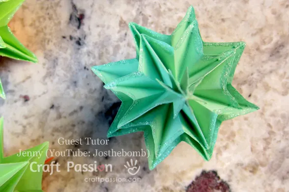 how to make paper christmas tree