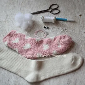sock sheep materials