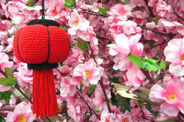 chinese lantern amigurumi