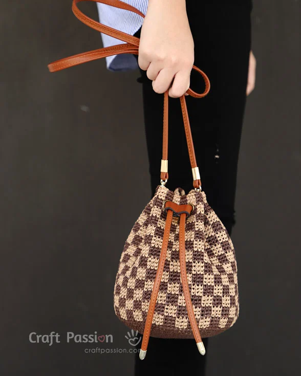 mini raffia bucket bag