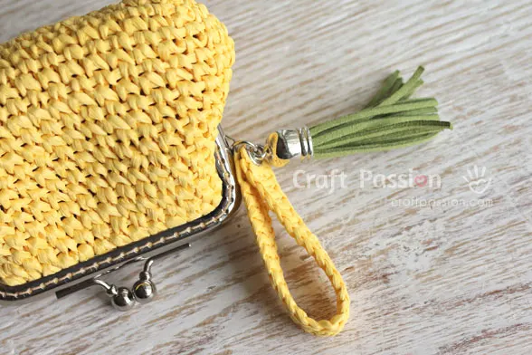 raffia kisslock coin purse