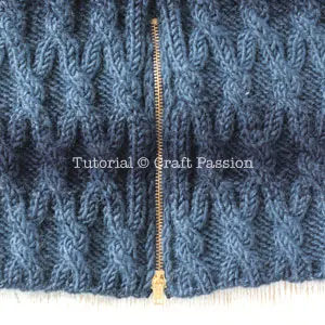 knit cable cowl with zipper