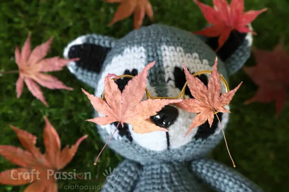 raccoon amigurumi