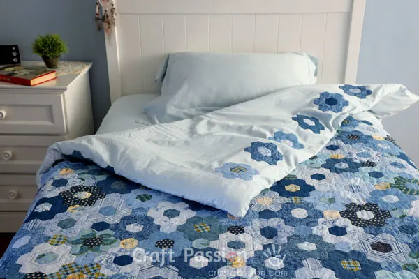 modern hexagon quilt