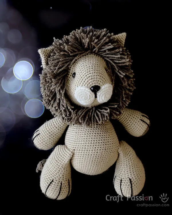 crochet lion