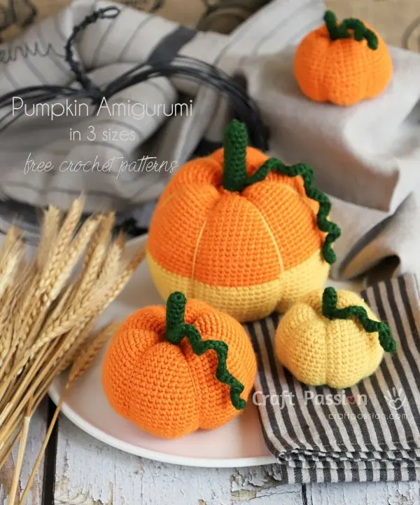 trio pumpkin amigurumi