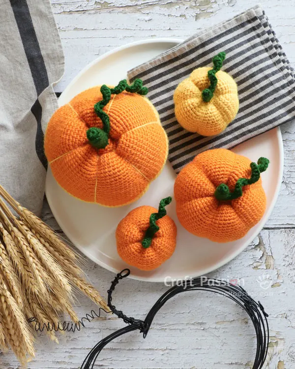 pumpkin amigurumi small medium large