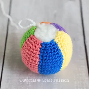 beach ball amigurumi pattern
