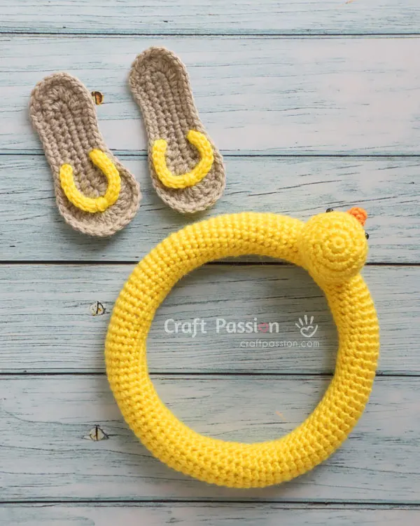 duck swimming buoy amigurumi pattern