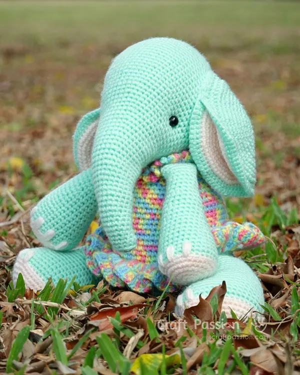 amigurumi elephant dress