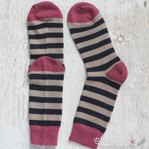 Khaki Dark Blue Melon Red&nbsp;Stripes Cotton Socks