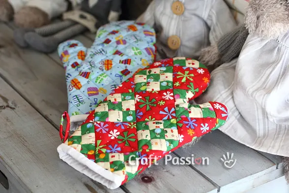 Double 9 patch quilted oven mitt oven mitts pattern