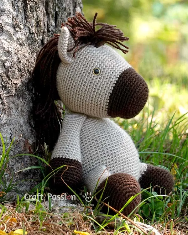 Hessy horse amigurumi